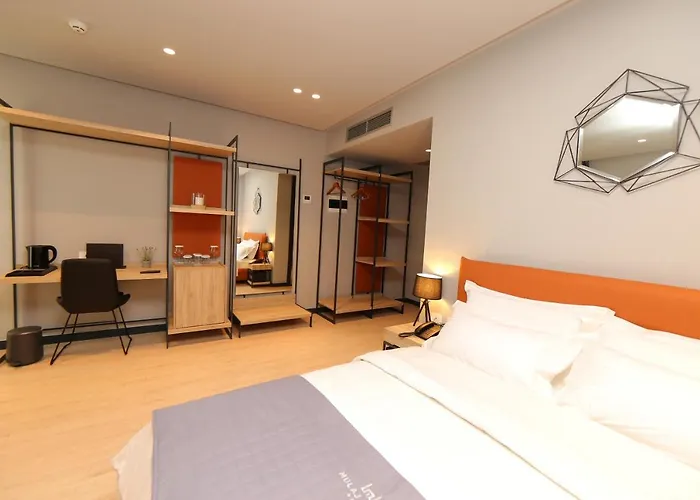 מלון Mulaj טיראנה