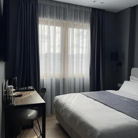 Mulaj Hotel Tirana